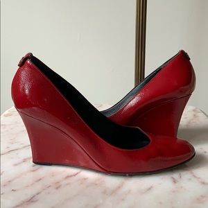 *Authentic* Gucci Red Wedge Heels, sz. 40.5